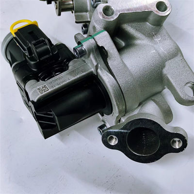 自動スペアパーツ エンジンクーラーシステム EGR バンブ組立キットクーラー SAIC maxus G10 OEM 10168962