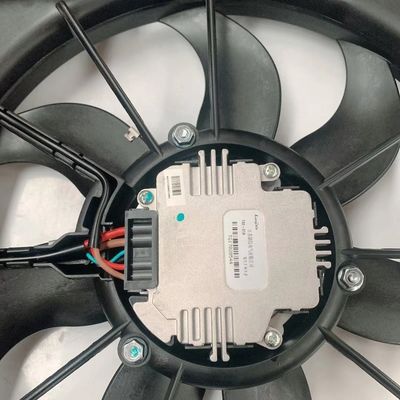 JAC S5 1.5T エンジン M4 1.9 エンジン OEM 1308100U1550用のブラックプラスチックラジエーター扇風機