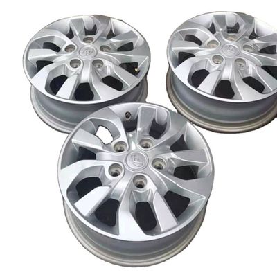 マクサス V80 オートパーツ オリジナル 16 インチホイール 2010-2016モデル