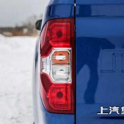 2019年 Maxus T60 オリジナル バックランプ組 オリジナルデザイン