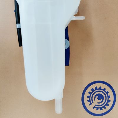 JAC T8 M5 M4 白いプラスチック材料の拡張容器 OE番号 25430-V7010