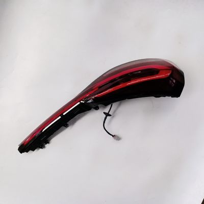 OE番号 4133300U00A7 JAC A5用のプラスチック製の左尾門後部組み合わせランプ組