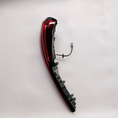 OE番号 4133300U00A7 JAC A5用のプラスチック製の左尾門後部組み合わせランプ組