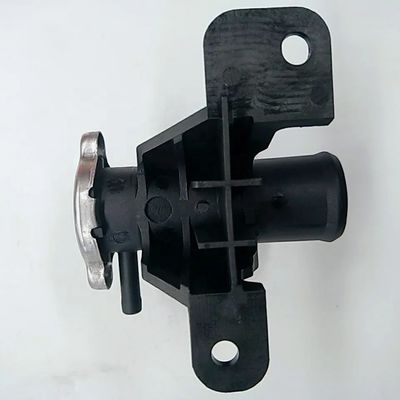 JAC OE 1303120U1580 プラスチック製の洗練されたS5冷却用充填装置のための自動車装具