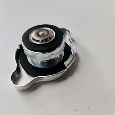 J3 セランの車用部品 OE番号 1301108U8010 JAC オリジナルパーツの水タンクカバー