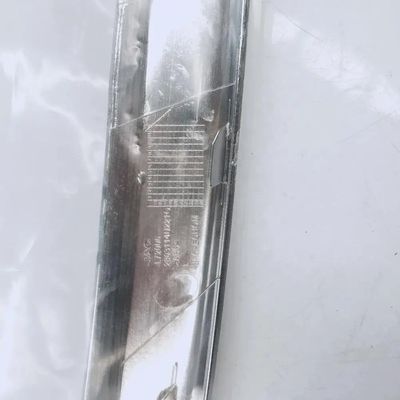 交換/修理の目的 REFINE S3 バンパー 右トリム OE 2803115U221G 自動車部品
