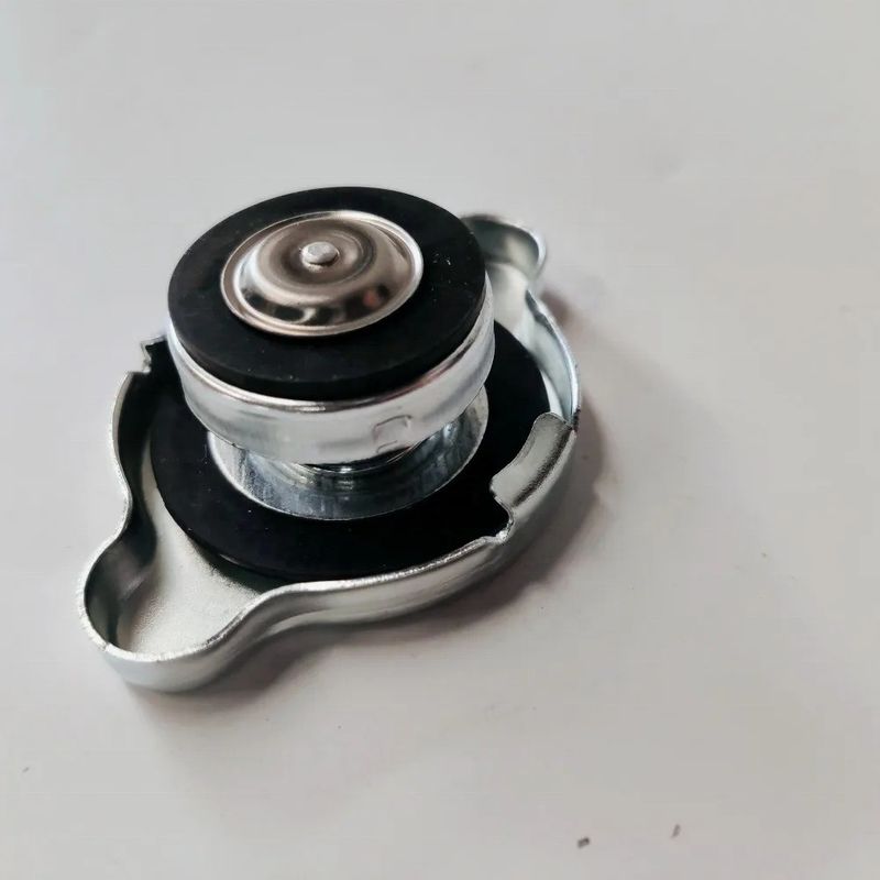 J3 セランの車用部品 OE番号 1301108U8010 JAC オリジナルパーツの水タンクカバー